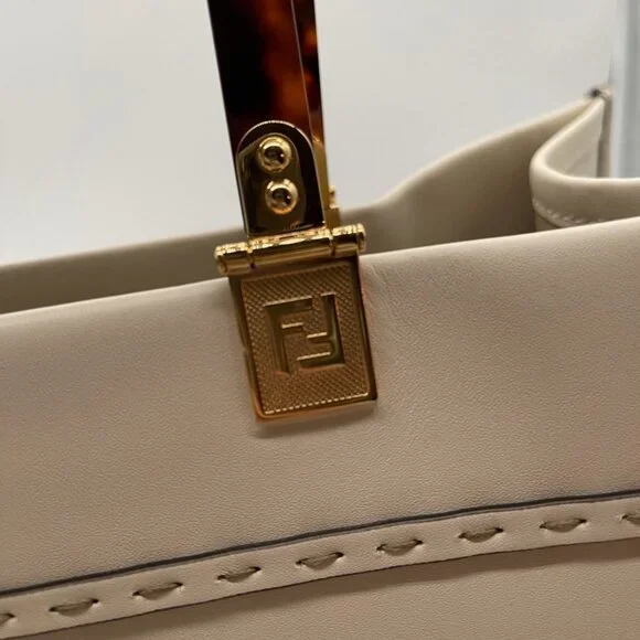 Vitello King Plexiglass Logo Embossed Large Fendi Sunshine Shopper Tote Cream